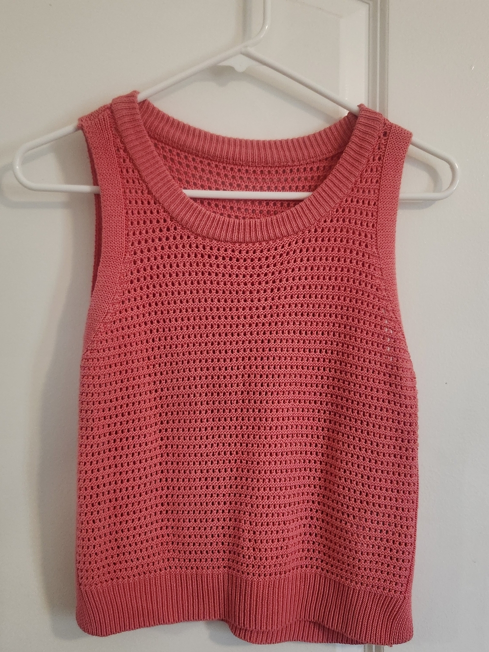Sleeveless Crochet Knit Cropped Top - Small